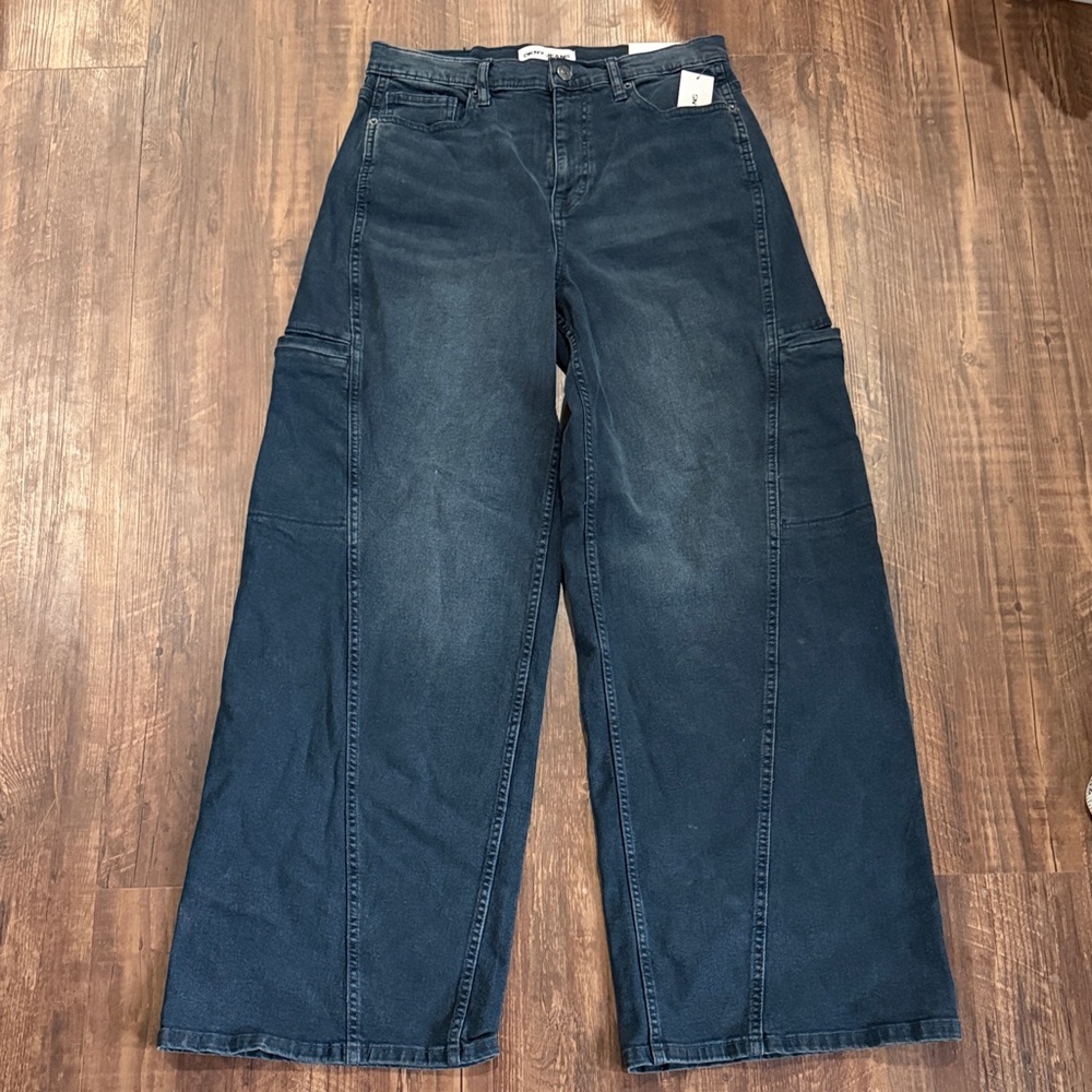 DKNY High Rise, Wide Leg Jeans - Picture 10 of 14